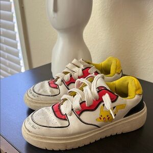 Kids Pikachu Sneakers - White and Yellow